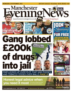 Crooks who threw drugs into jail land themselves behind bars - Read