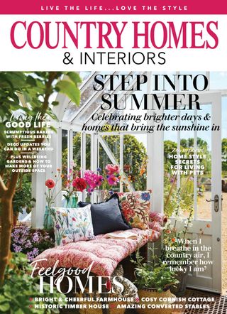 Country Homes & Interiors