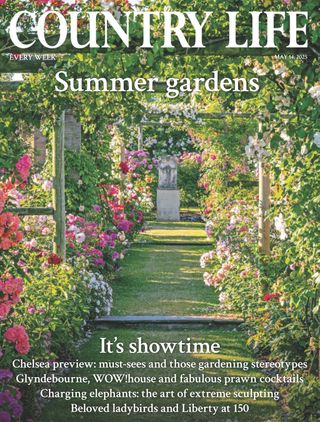 Country Life UK - May 14, 2025 Country Life UK Cover - May 14, 2025 Edition