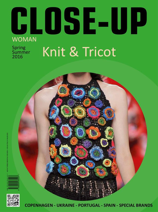 Close-Up Woman Knit & Tricot