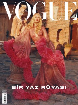Vogue Türkiye - June - July 2022号のデジタル版にアクセス | Magzter.com