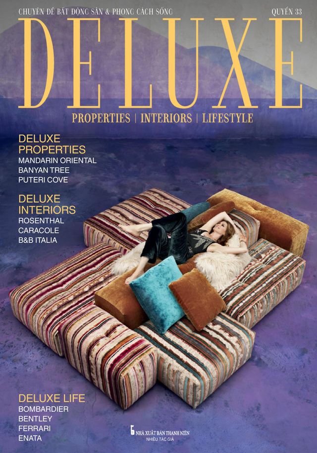 DELUXE