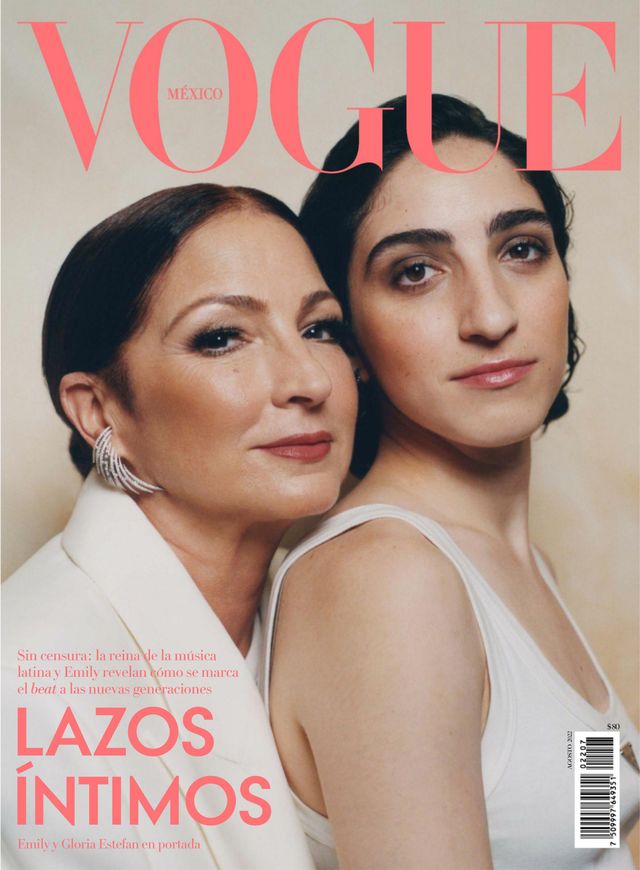 Get digital access to Vogue Mexico - Agosto 2022 issue | Magzter.com
